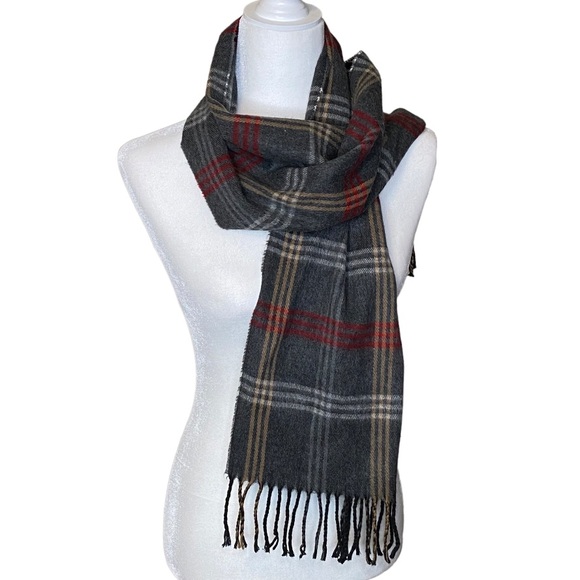 Cejon Other - Cejon Made In Italy Plaid Fringed Scarf